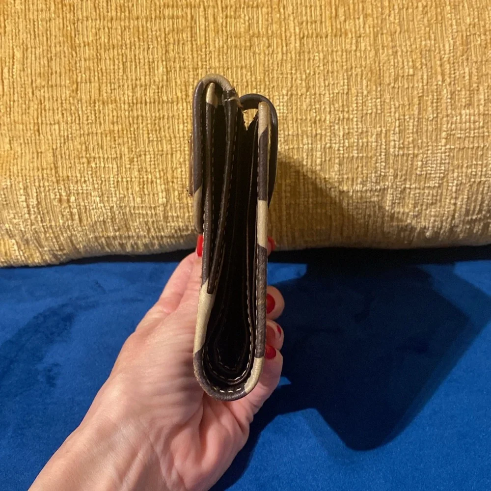 Dooney and Bourke Rare and Retired Vintage Giraffe Print Handbag and Wallet - Picture 11 of 16